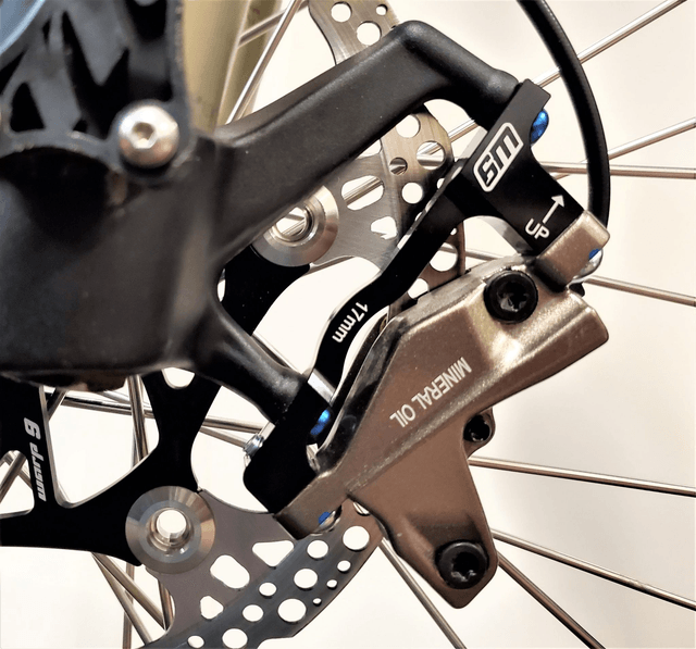 Adaptateur d'étrier de frein avant Warp9
