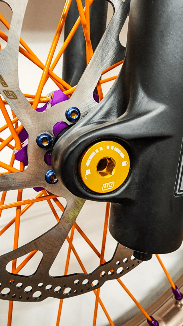 Axe de roue avant RST Warp9